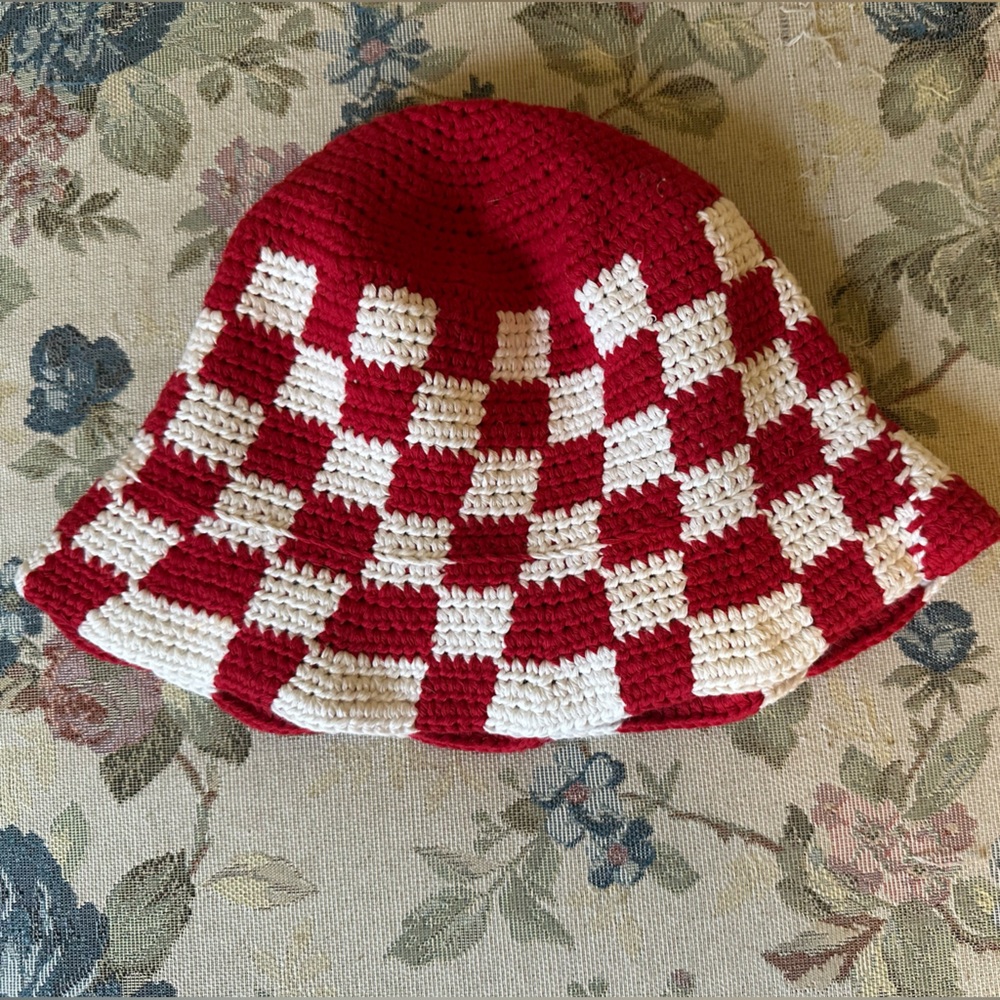 Checkered Crochet Bucket Hat